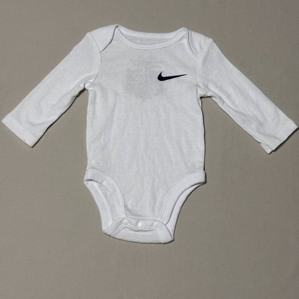 Nike Baby Long Sleeve White Bodysuit 3M Navy‎ Swoosh Logo One Piece Cotton Blend